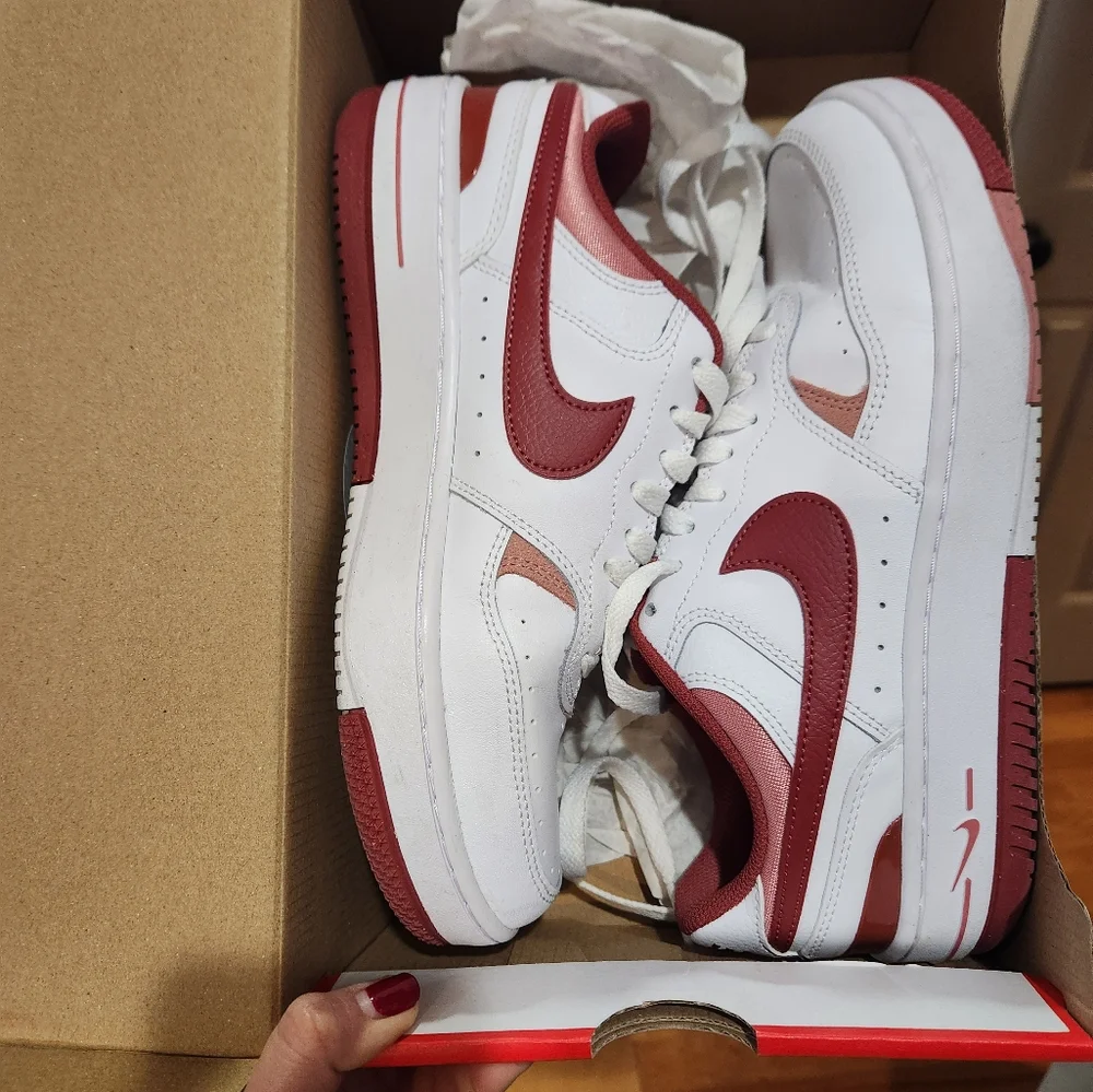 Nike Women's White and Burgundy/Maroon Low-Top Sneakers - Picture 1 of 5